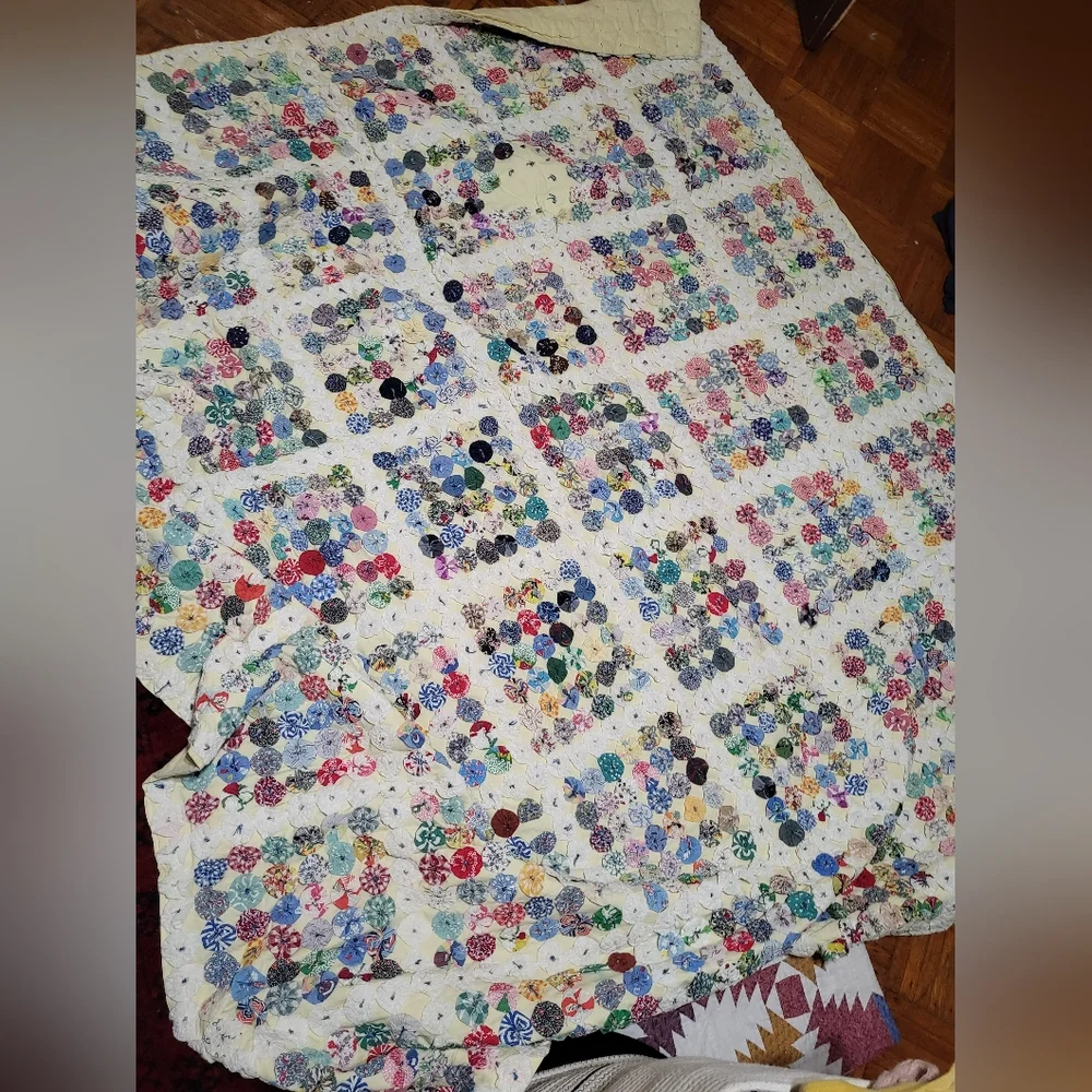 Colorful Patchwork Quilt Vintage Yo-Yo Quilt Yo Yo Coverlet